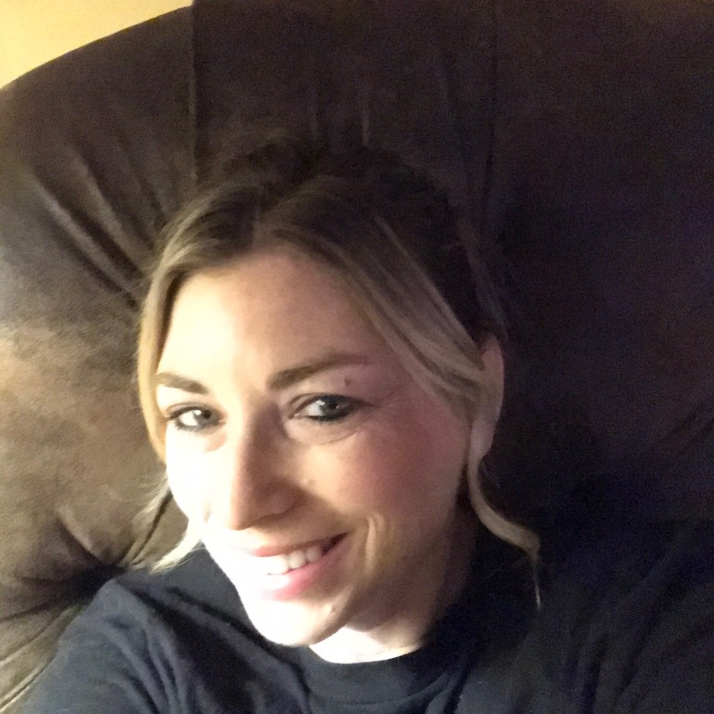 Meet your Posher, Alicia